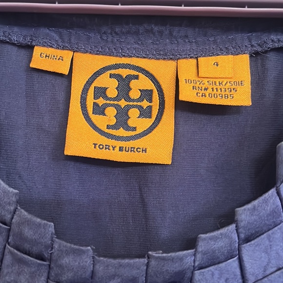 Sleeveless Tory Burch top - Picture 2 of 6